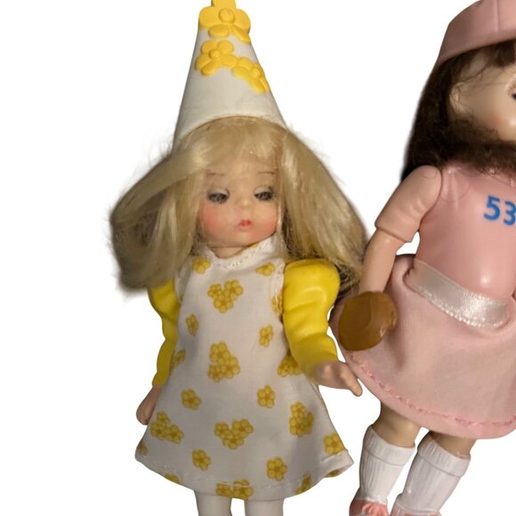 McDonald’s Small Madame Alexander Doll Lot of 8 Vintage Happy Meal New & Used - Picture 6 of 10